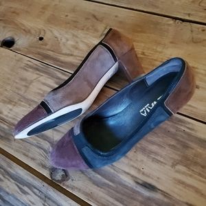 Prevata Ontario Suede Color Block Pumps Women's Size 6